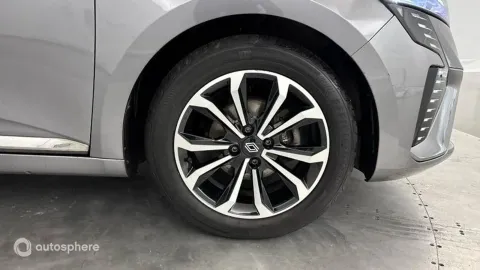 Car image 20