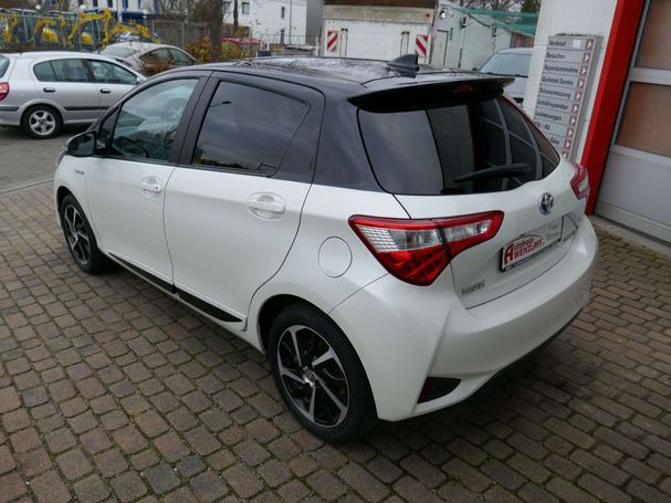 Toyota Yaris Hybrid 74 kW image number 4