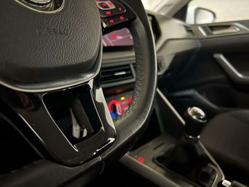 Car image 31