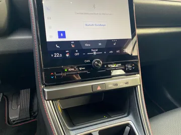 Car image 27