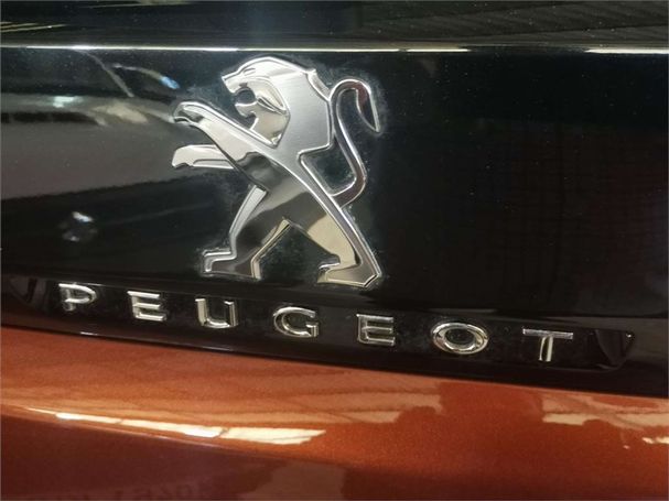 Peugeot 5008 PureTech 130 S&S Allure 96 kW image number 24