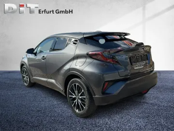 Car image 5