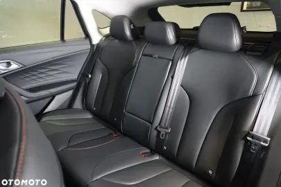 Car image 37