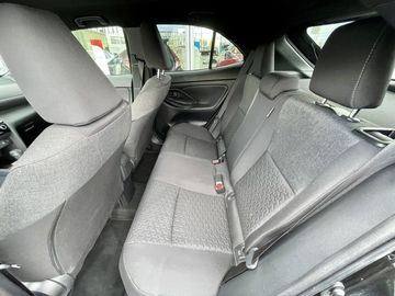 Car image 10