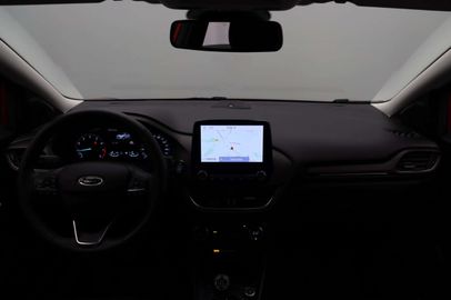 Car image 30