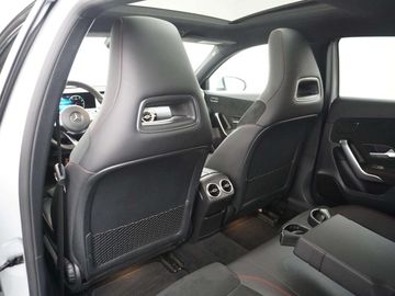 Car image 37