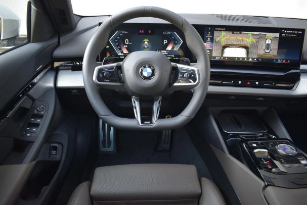 BMW 520d xDrive 145 kW image number 17