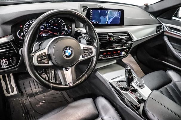 BMW 530i Touring xDrive 185 kW image number 8