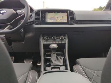 Car image 10