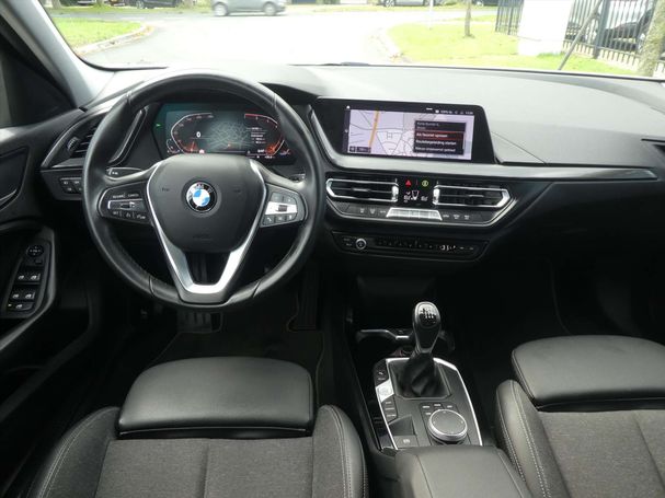 BMW 118i 103 kW image number 15