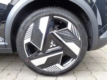 Car image 33
