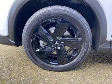 Car image 49