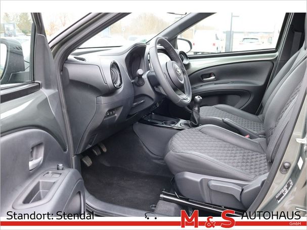 Toyota Aygo X 1.0 53 kW image number 6