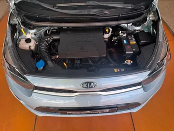 Car image 24