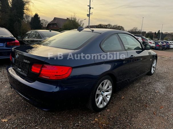 BMW 320i 125 kW image number 4