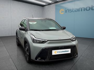 Car image 2