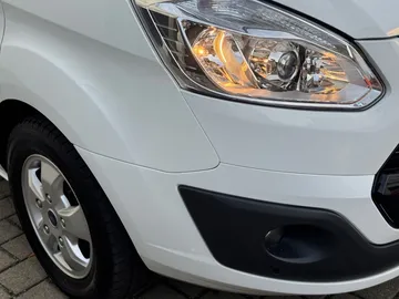 Car image 28