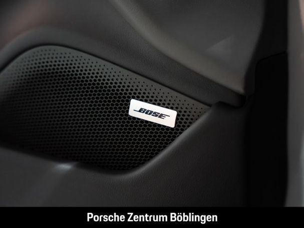 Porsche Taycan 320 kW image number 19