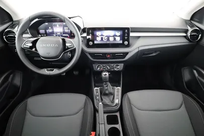 Car image 30