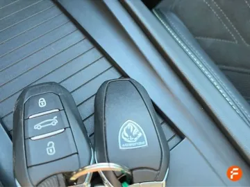 Car image 28