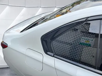 Car image 48
