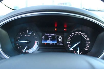 Car image 32