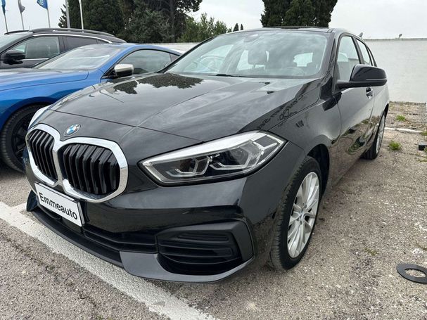 BMW 120i Advantage 131 kW image number 1