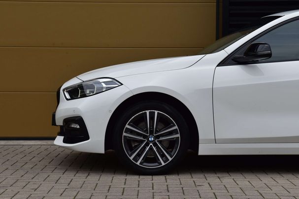 BMW 118i Sport Line 100 kW image number 5