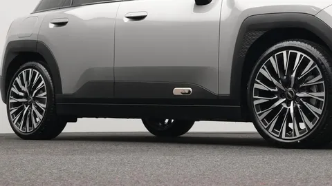 Car image 22