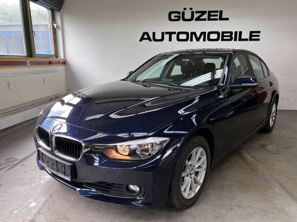 BMW 320i 135 kW image number 2