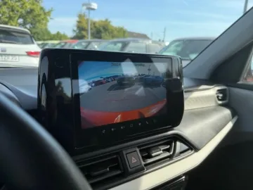Car image 21