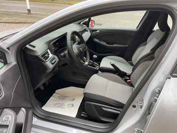 Car image 11