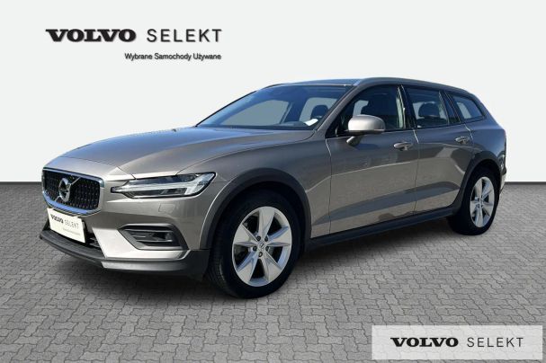 Volvo V60 Cross Country AWD 145 kW image number 1