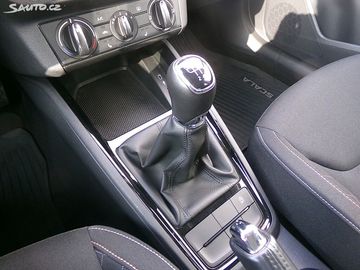 Car image 23