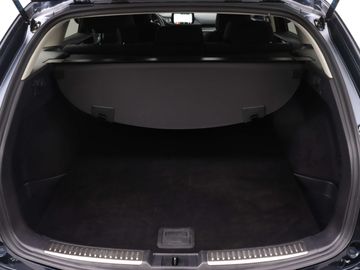 Car image 36