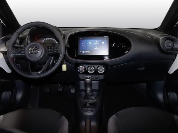 Toyota Aygo X 1.0 53 kW image number 8