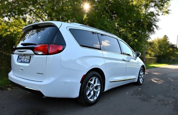 Chrysler Pacifica 214 kW image number 16