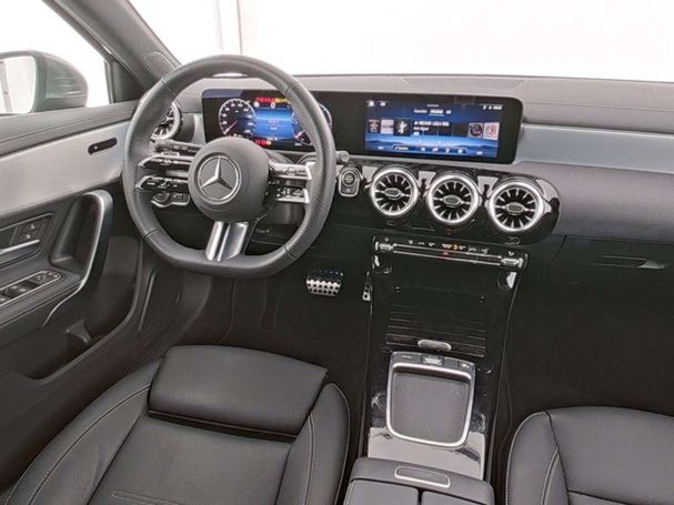 Mercedes-Benz A 220 d Line 140 kW image number 4