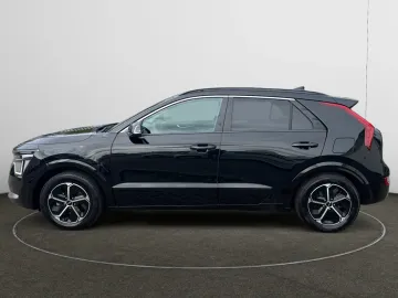 Car image 32