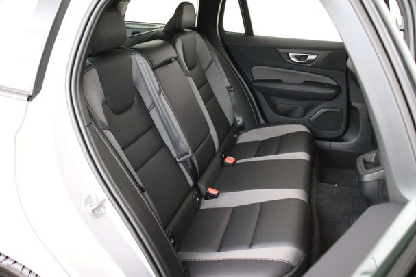 Volvo V60 B4 155 kW image number 35