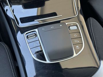 Car image 38