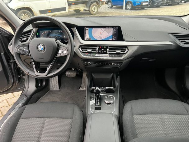 BMW 118d Advantage 110 kW image number 18