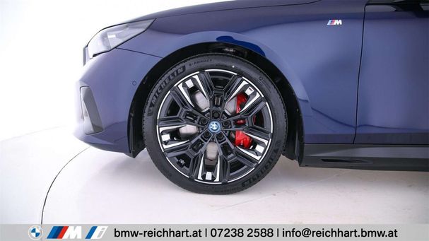 BMW i5 M60 xDrive 442 kW image number 13