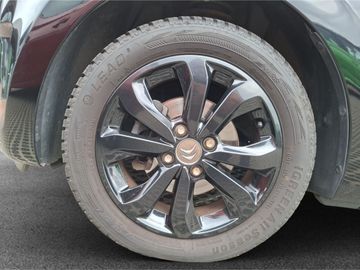 Car image 27