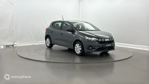 Car image 3