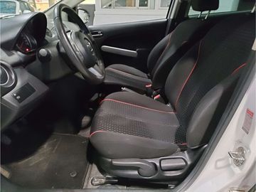 Car image 11