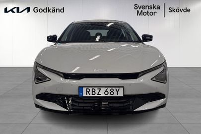 Car image 2
