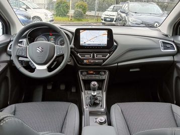 Car image 9