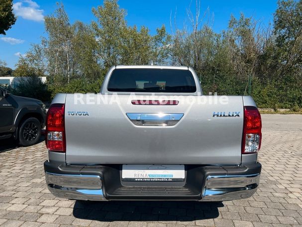 Toyota Hilux D 2.4 110 kW image number 6