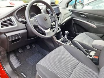 Car image 9